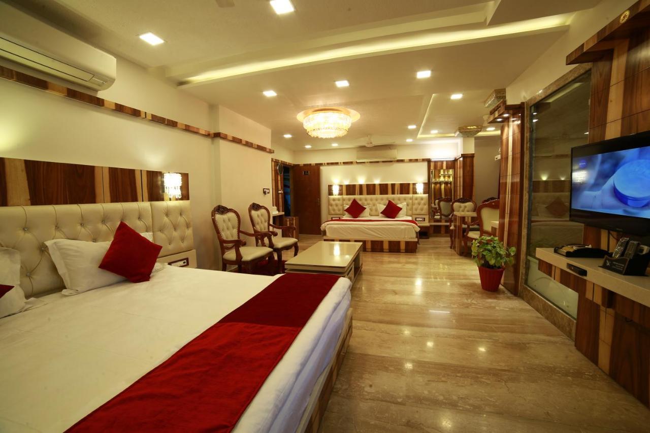 מאונט אבו Hotel Sheratone מראה חיצוני תמונה