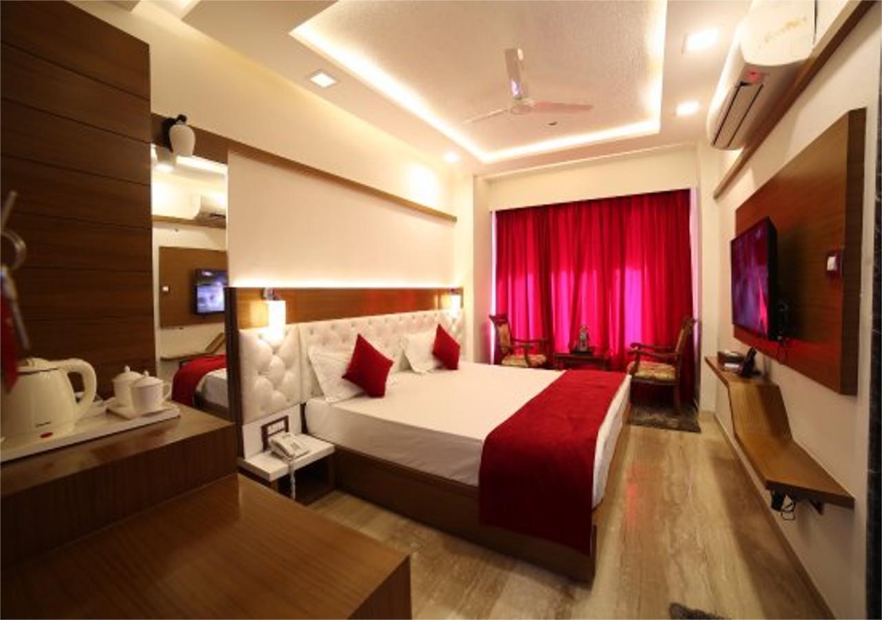 מאונט אבו Hotel Sheratone מראה חיצוני תמונה
