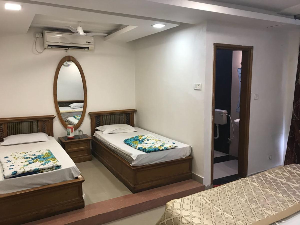 מאונט אבו Hotel Sheratone מראה חיצוני תמונה
