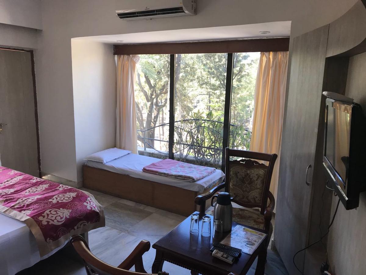 מאונט אבו Hotel Sheratone מראה חיצוני תמונה