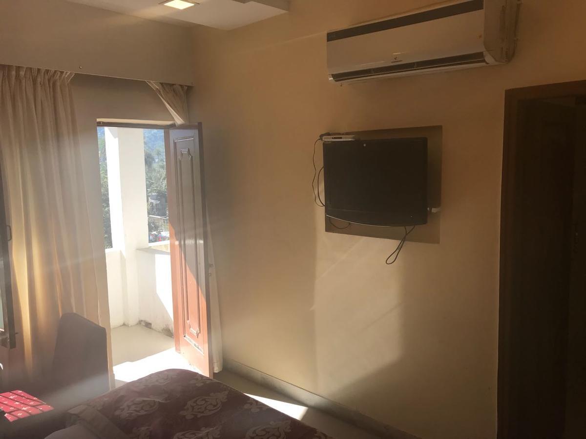 מאונט אבו Hotel Sheratone מראה חיצוני תמונה