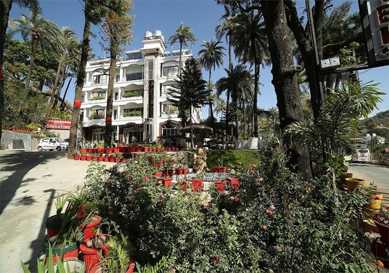 מאונט אבו Hotel Sheratone מראה חיצוני תמונה